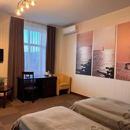 Hotel Vilhelmine リエパーヤ エクステリア 写真