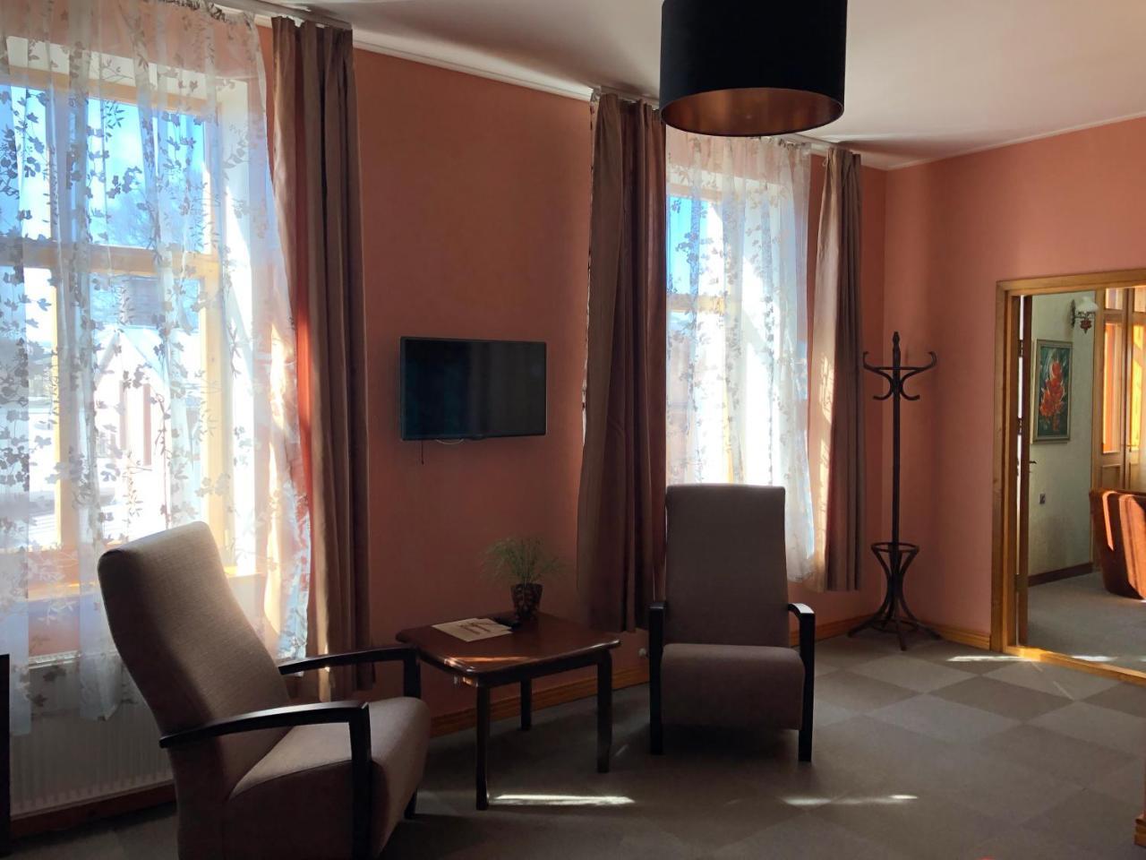Hotel Vilhelmine リエパーヤ エクステリア 写真
